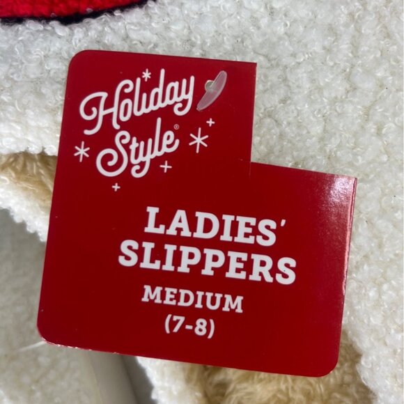 Holiday Style Slippers Womens Medium 7-8 New Smiley Face Santa Hat White - Picture 8 of 10